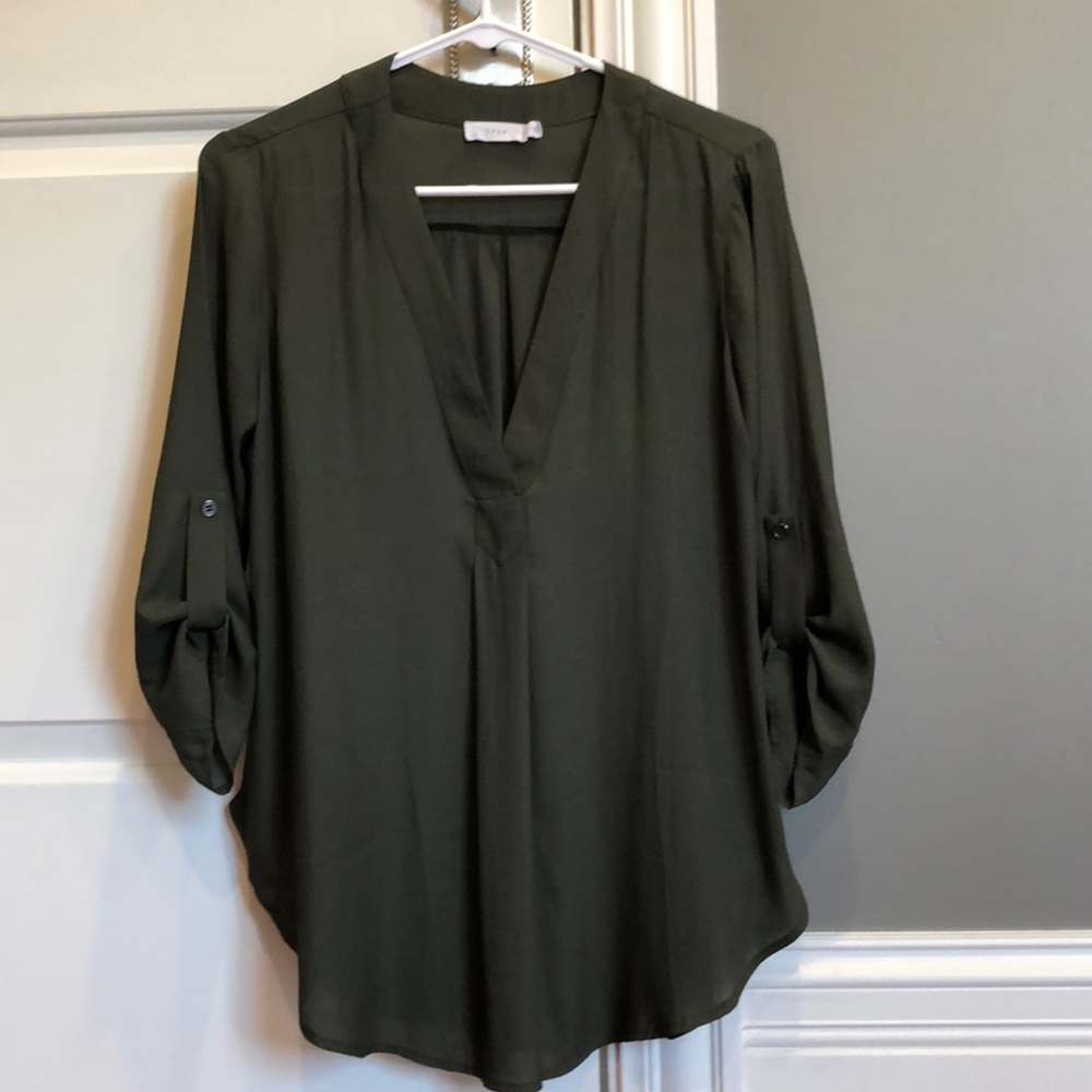 Army green lush top mid sleeve shirt